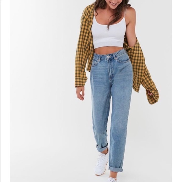 Urban Outfitters Denim - URBAN Outfitters Bdg Mom High-Rise Jeans -In Medium Wash (Size:28)